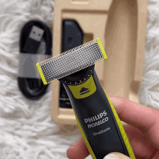 gif — VeloShave™ – Rasierer & Trimmer für Gesicht, Körper und Intimbereich