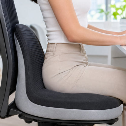 situation — ErgoSitz™ – Ergonomisches Sitzkissen mit Rückenstütze aus Memory-Schaum